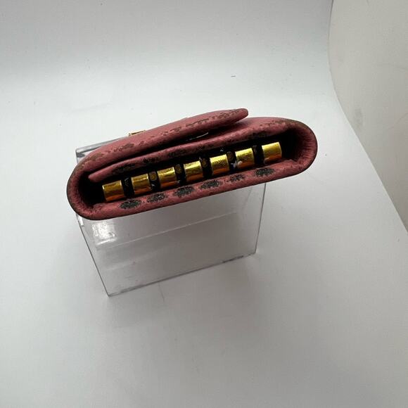 GUC Prada Pink Saffiano Leather Key Case with Box GUC Prada Pink Saffiano Leather Key Case with Box